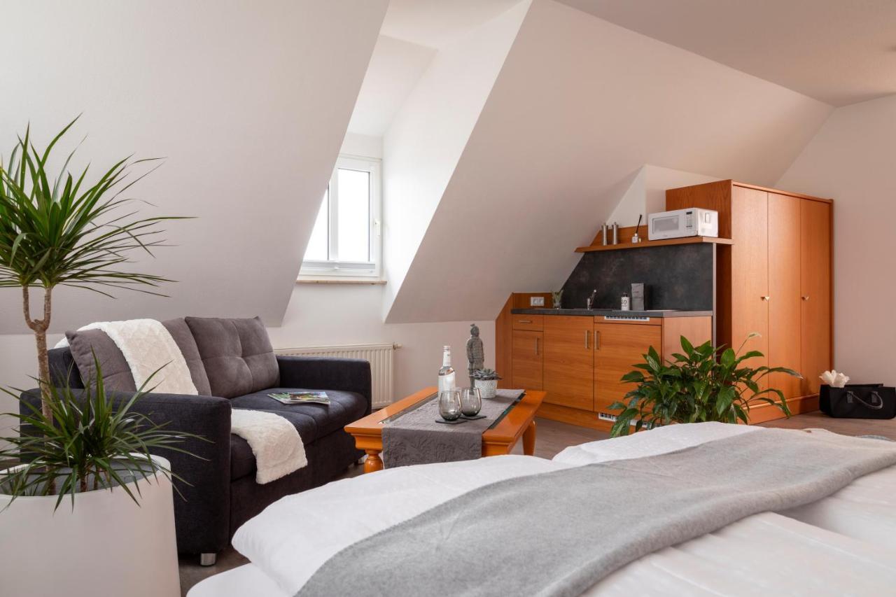 Hotel Am Ludwigskanal Wendelstein Esterno foto