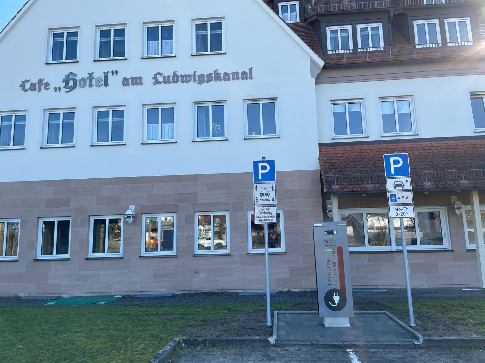 Hotel Am Ludwigskanal Wendelstein Esterno foto